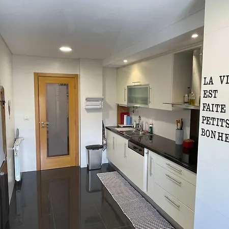 Stylish & Spacious With Balcony Apartamento *