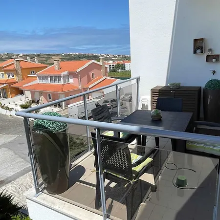 Stylish & Spacious With Balcony