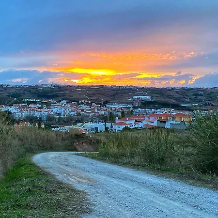 Stylish & Spacious With Balcony Apartament *