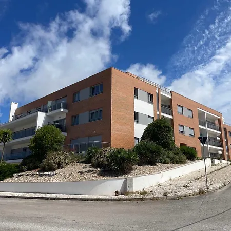 Stylish & Spacious With Balcony Apartament Lourinhã