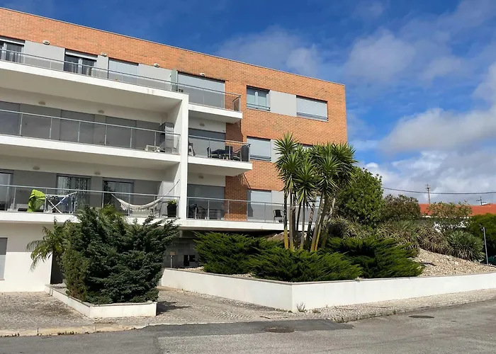 Stylish & Spacious With Balcony Apartamento